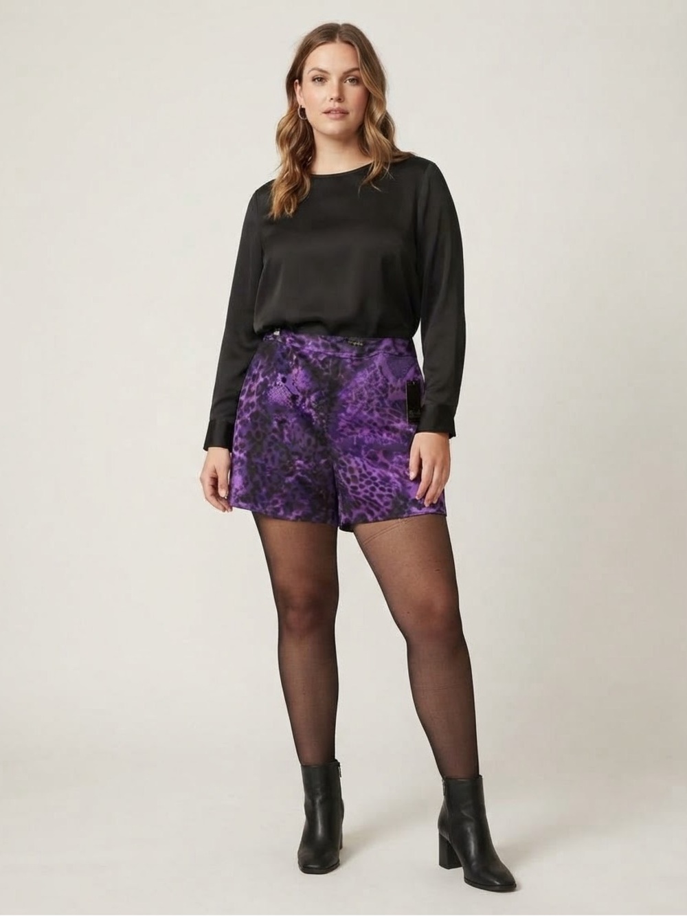 Bold Elements Womens 4" Mid Rise Bermuda Short